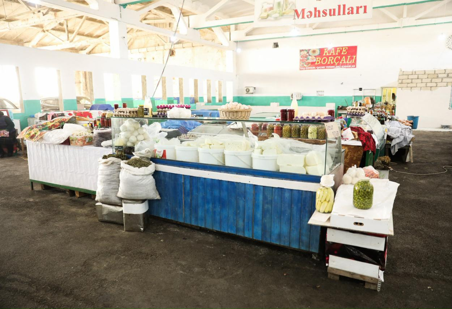 3-cü mikrorayonda yerləşən “Kəndli” bazarında nöqsanlar aşkarlanıb