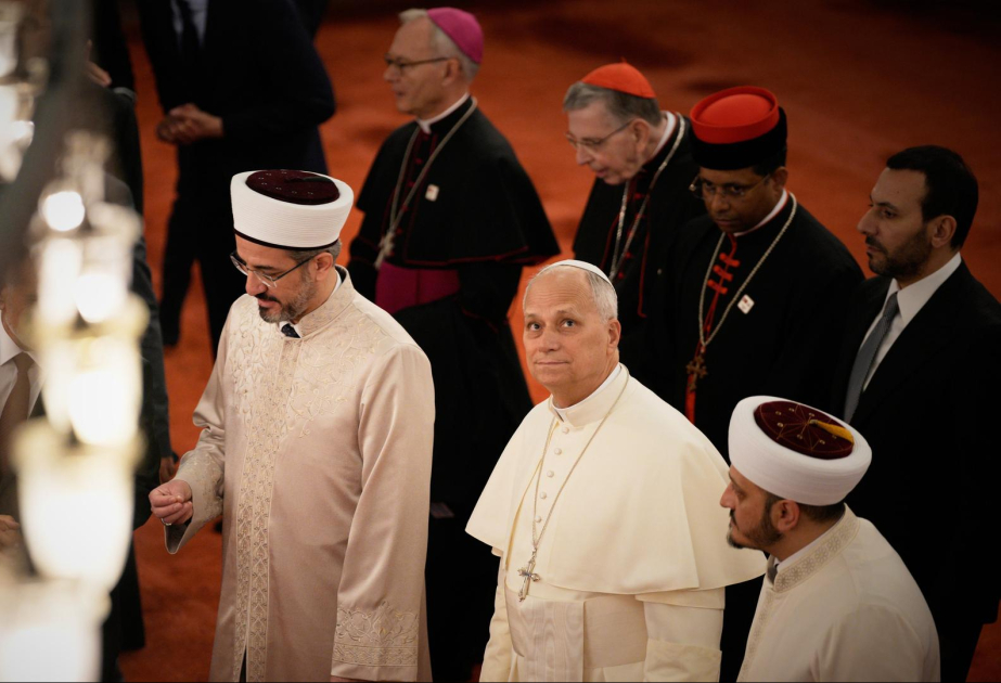 Türkei-Besuch: Papst Leo XIV. besichtigt Blaue Moschee in Istanbul