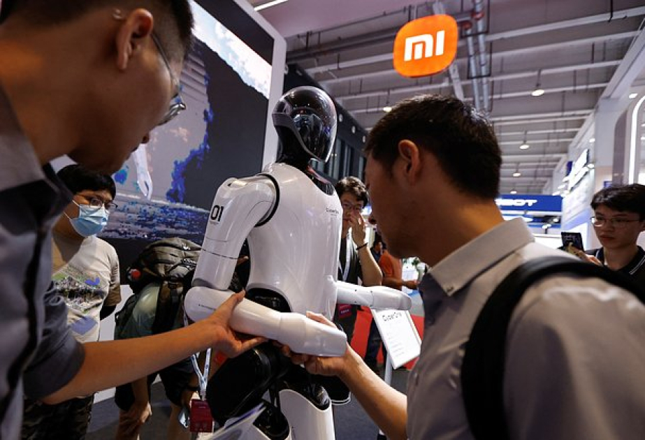 “Xiaomi” işçilərini robotlarla əvəzləyəcək