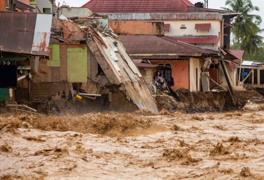 Sri Lanka declares state of emergency after floods and mudslides