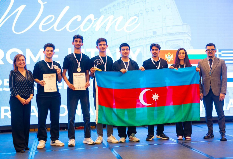 Gənc ixtiraçılarımız robot olimpiadasında qızıl medal qazanıblar