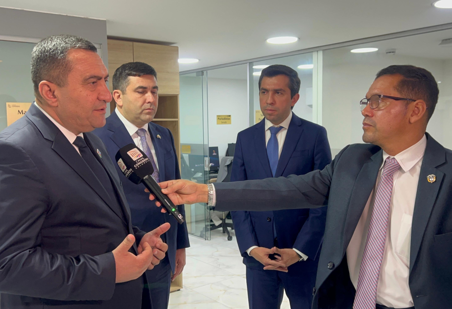 Colombian television covers visit of Azerbaijani MPs