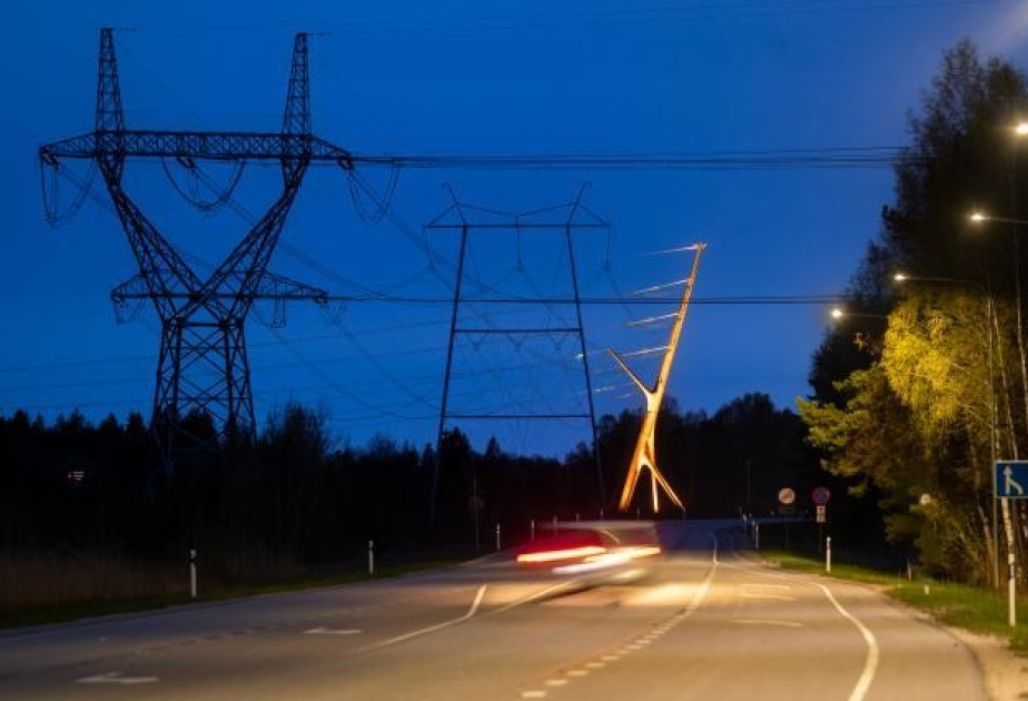 Commission boosts energy interconnectivity across Europe and beyond by supporting 235 cross-border projects