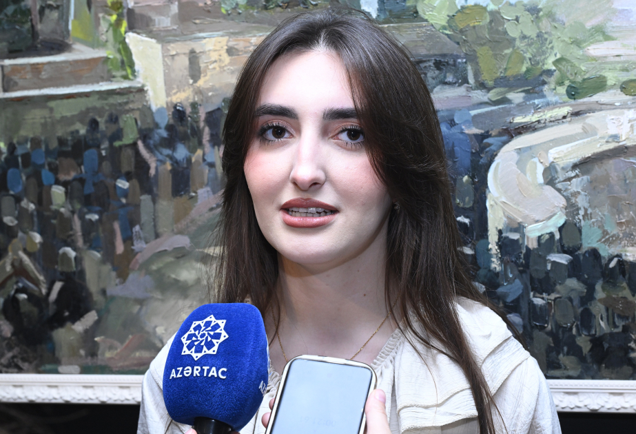 Gənc rəssam: Qərbi Azərbaycandan olan insanların yaşadıqları kədərli günləri çəkdiyim rəsm vasitəsilə göstərməyə çalışmışam