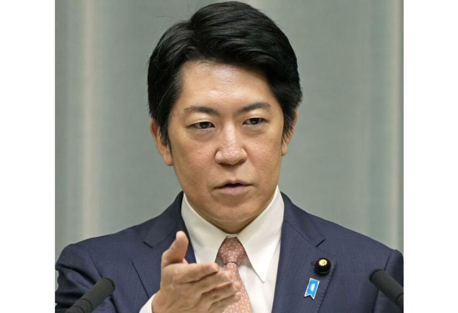 Japan gov't eyes bill to legalize use of birth surnames by married people