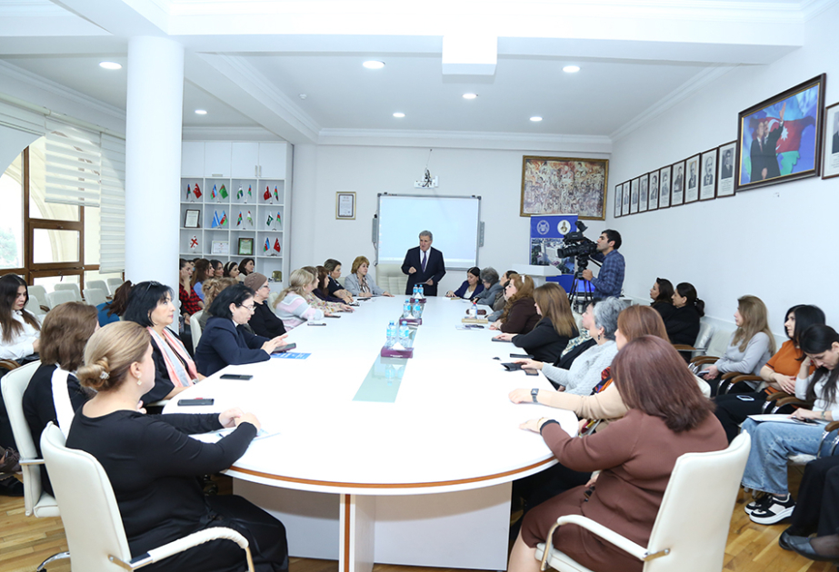 Ümummilli Lider Heydər Əliyevin ictimai görüşlərində gender amili – dəyirmi masa