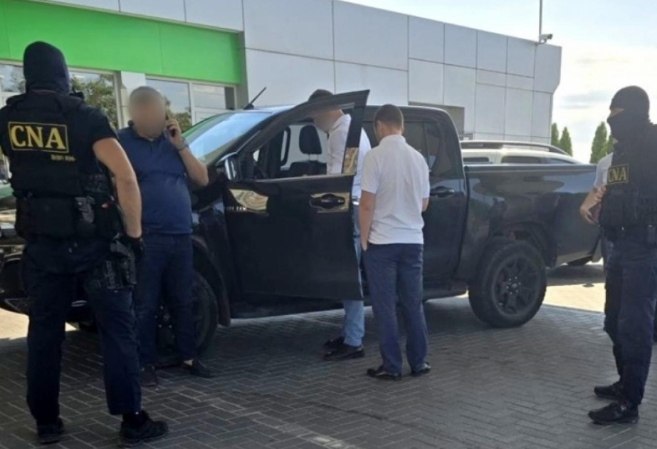 Kişinau meriyasının dörd əməkdaşı rüşvətə görə həbs edilib