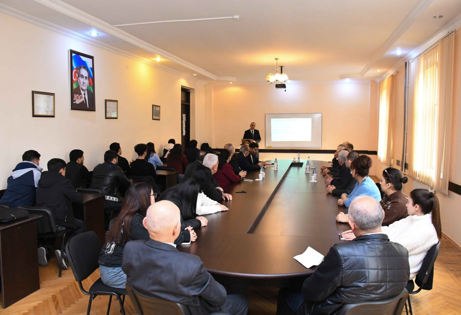 İsparta Tətbiqi Elmlər Universitetinin alimi ADAU-da seminar keçib
