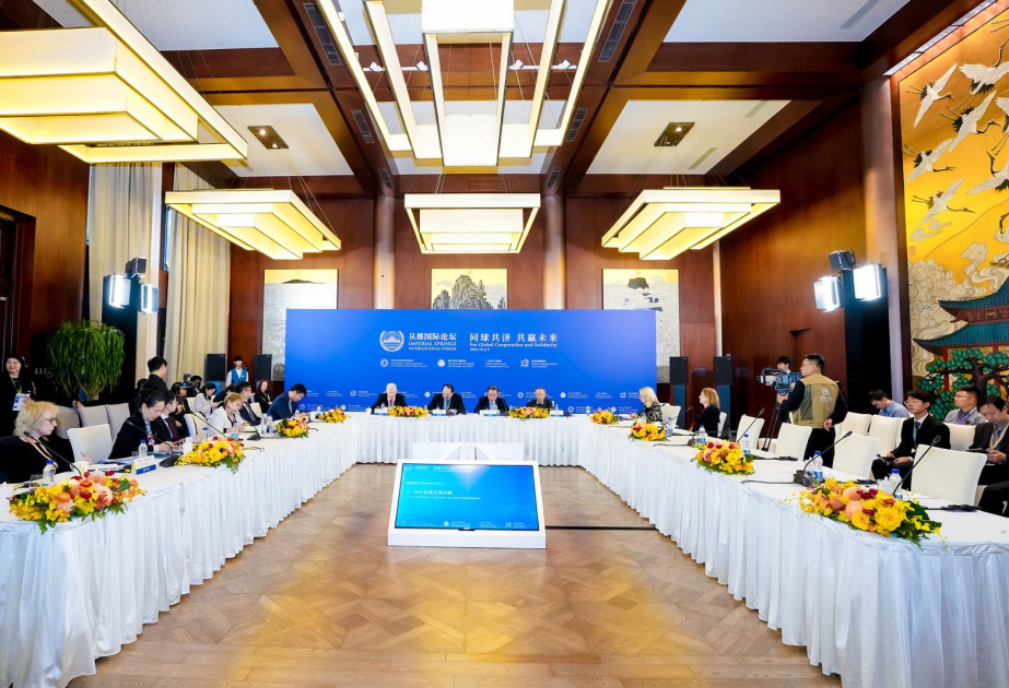 Nizami Ganjavi International Center participates in 2025 Imperial Springs International Forum in China