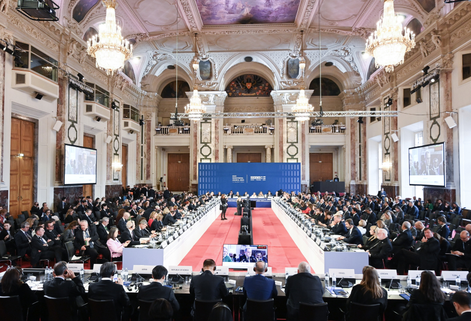 Außenminister: Frieden wird möglich, wenn Armenien seine Gebietsansprüche aufgibt