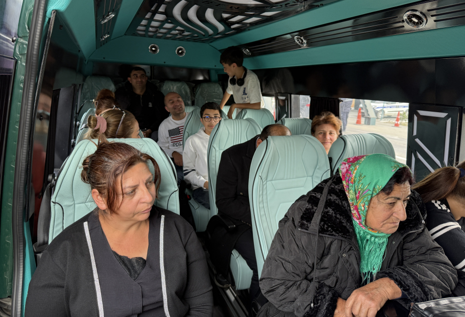 Horovluya qayıdış davam edir, bu gün 18 ailə kəndə yola salınıb