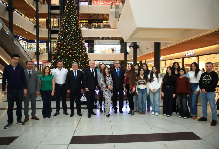 В Гяндже прошла выставка «Польша глазами азербайджанских художников»