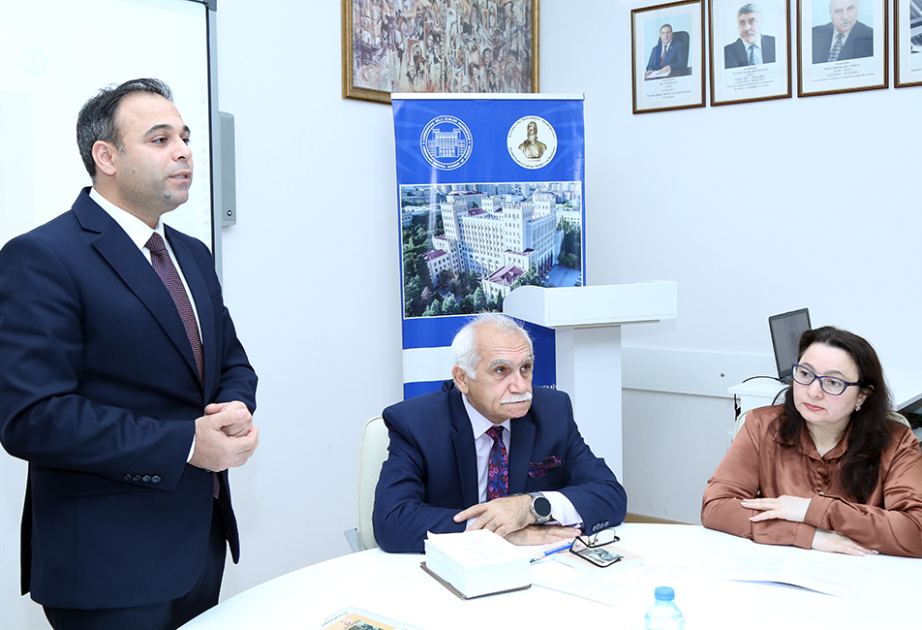 AMEA-da Məti Osmanoğlunun “Bodenştedt oğrudurmu, doğrudurmu?” kitabının müzakirəsi keçirilib