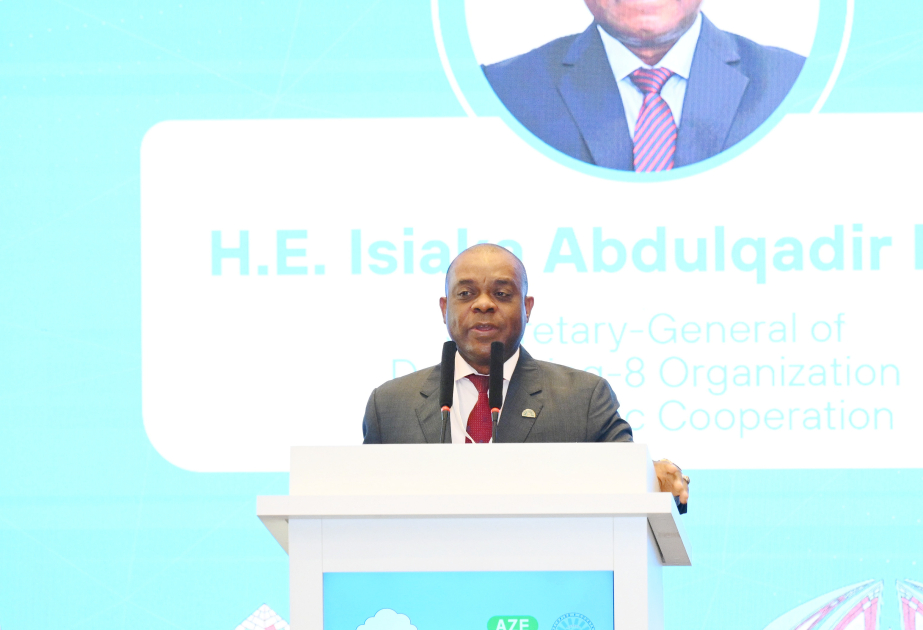 Isiaka Abdulqadir Imam. : Avec l'adhésion de l'Azerbaïdjan au D-8, nous avons encore étendu nos activités en matière climatique