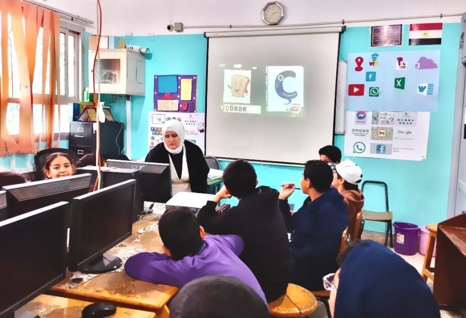 En una escuela de Egipto ha comenzado la enseñanza del idioma azerbaiyano