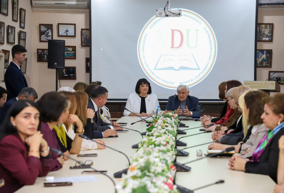 ADU-nun rektoruna Kişineu Pedaqoji Universitetinin ali mükafatı təqdim olunub