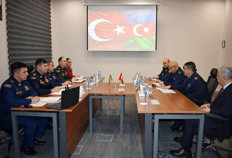 Azerbaijani and Turkish Air Forces delegations hold working meeting
