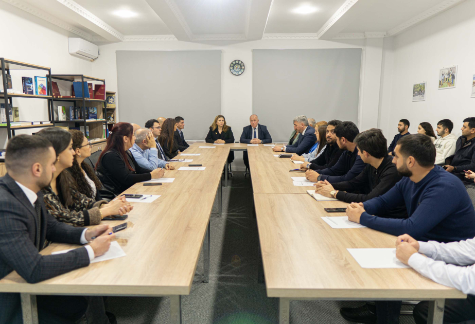 Seminar held at Sumgait State University as part of “Energy Talks” project