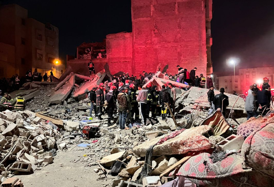 فاجعة بمدينة فاس.. مصرع 19 شخصا في انهيار بنايتين متجاورتين