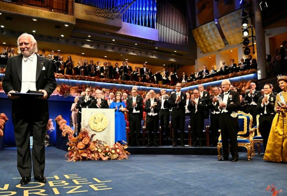 Stokholmda Nobel mükafatlarının təntənəli təqdimetmə mərasimi keçirilib