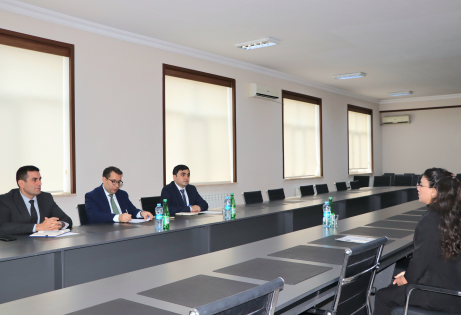 Kənd Təsərrüfatı Nazirliyinin şöbə müdiri Naxçıvanda vətəndaşların müraciətlərini dinləyib