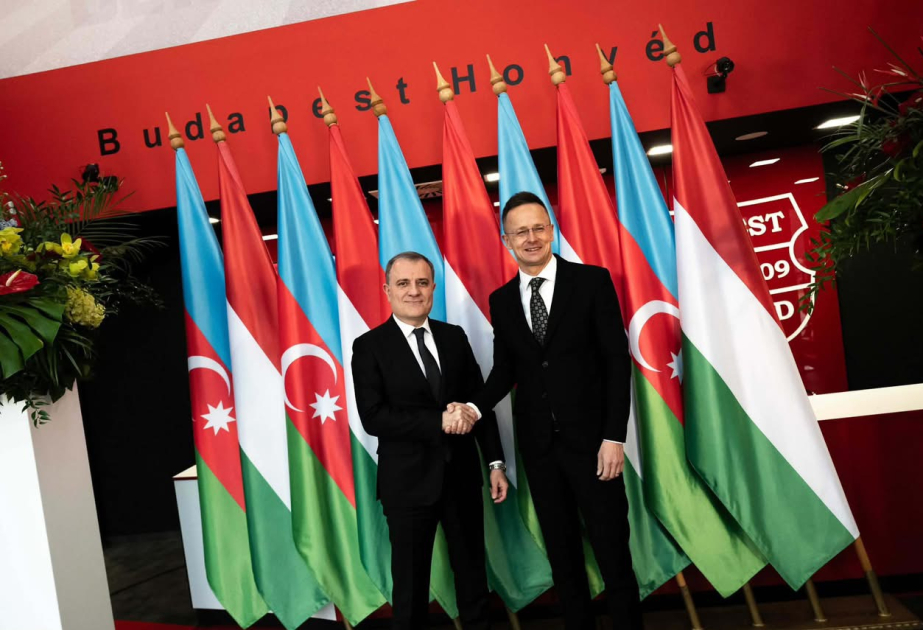 Венгрия закупит у Азербайджана 800 миллионов кубометров газа в течение двух лет