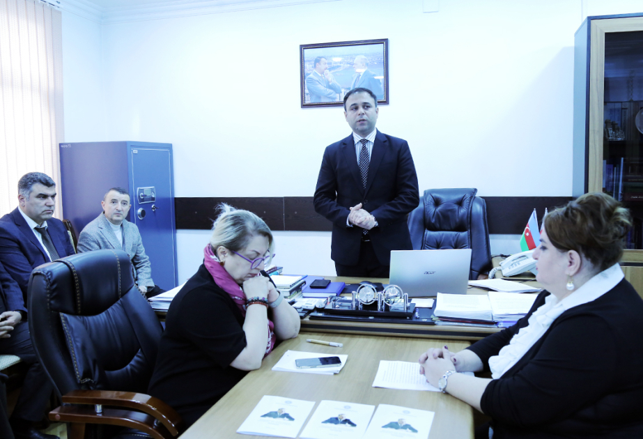Folklor İnstitutunda Ümummilli Lider Heydər Əliyevin anım gününə həsr olunmuş tədbir keçirilib