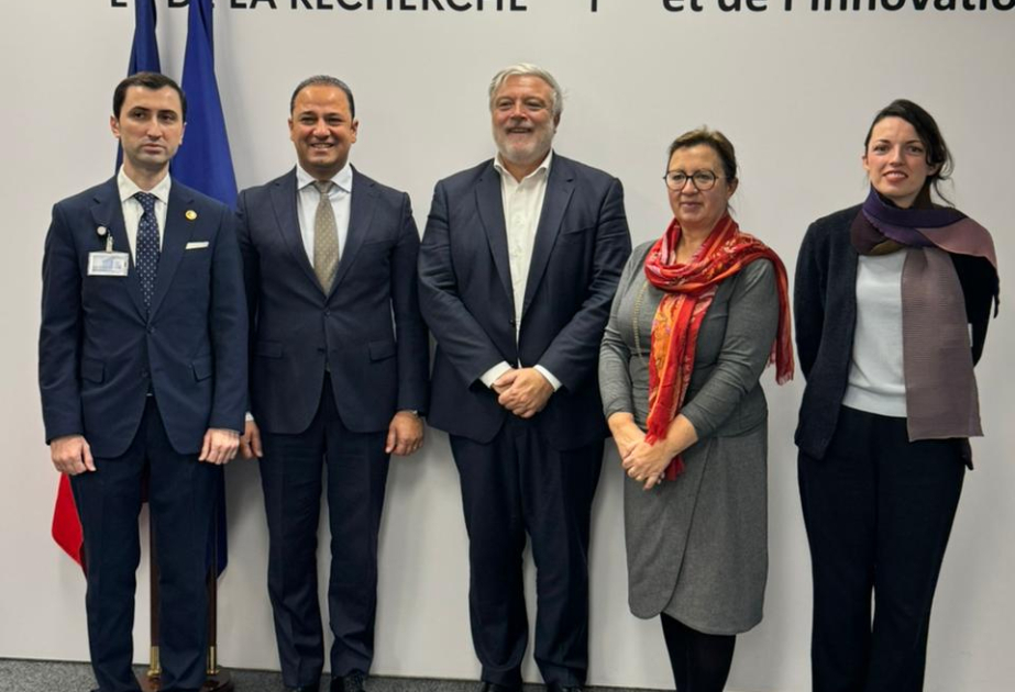 Parisdə Fransa-Azərbaycan Universitetinin perspektivlərinə dair fikir mübadiləsi aparılıb