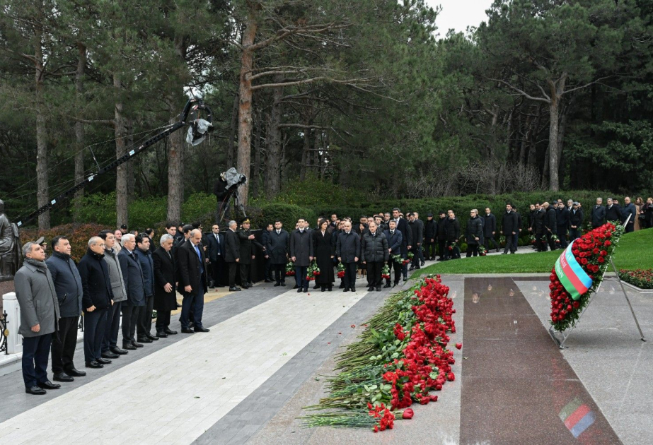 Ümummilli Lider Heydər Əliyevin əziz xatirəsi yad edilib