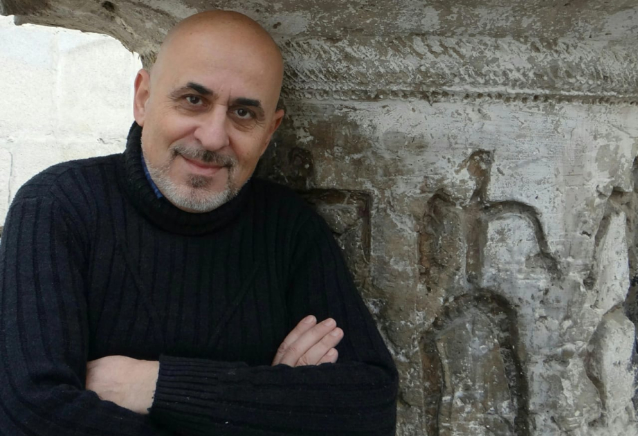 Rəssam Eldar Babazadə: Kollektiv iş həm xalqları, həm də dövlət institutlarını birləşdirir