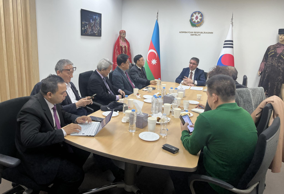 Koreyalı jurnalistlər “Konstitusiya və Suverenlik İli” ilə əlaqədar məlumatlandırılıb