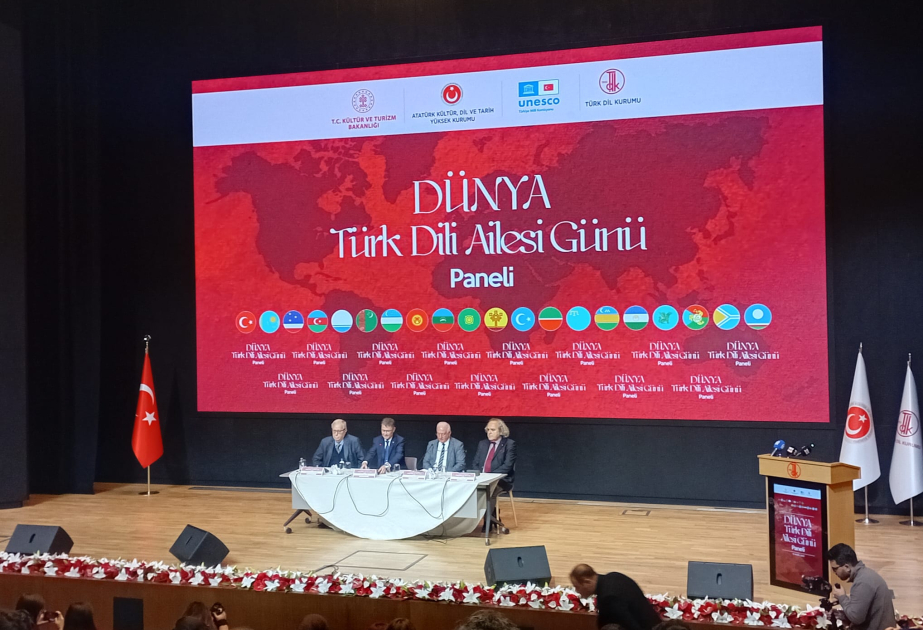 Ankarada Dünya Türk Dili Ailəsi Günü münasibətilə panel müzakirələr keçirilib