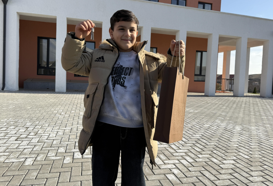 22 more families resettled in Horovlu village of Jabrayil district receive house keys VIDEO