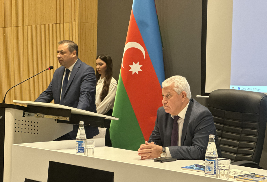 UNEC-də “Rəqəmsal dövrdə ədəbiyyat” mövzusunda görüş keçirilib