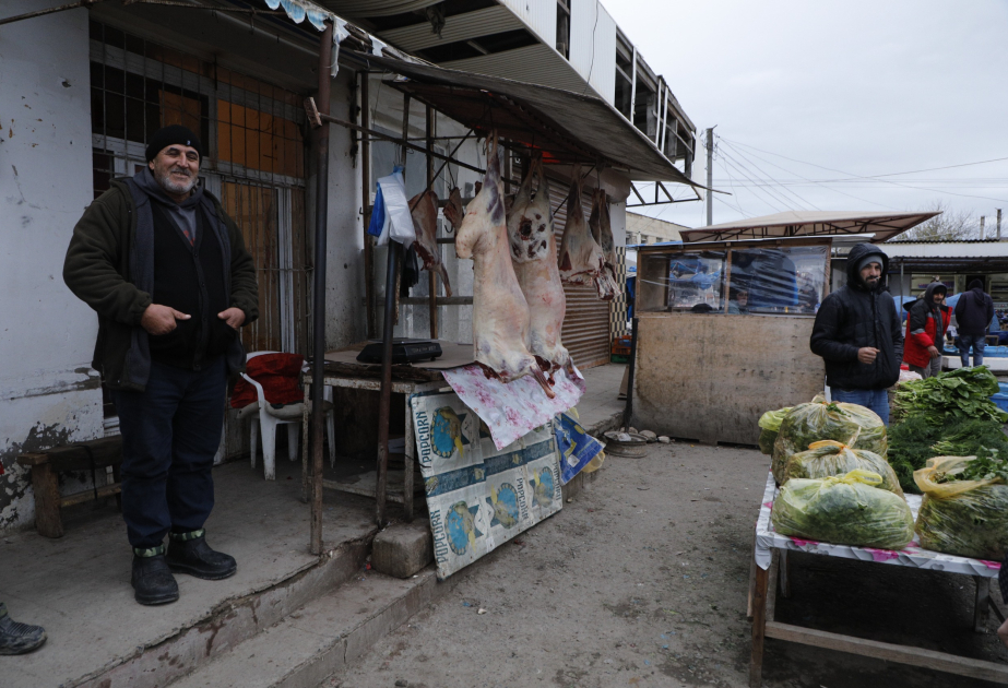 Salyanda yerləşən ərzaq bazarında monitorinq keçirilib