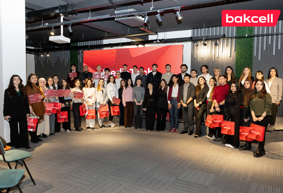 ®  Bakcell провёл обучающую программу Media Tech для техноблогеров
