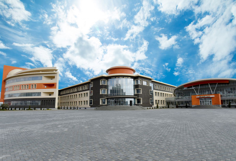 Con el apoyo de SOCAR se amplía la formación de estudiantes extranjeros en la BHOS