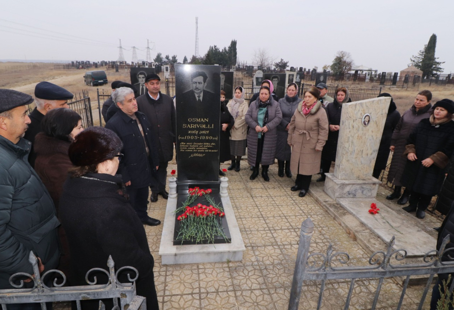Qazaxda Xalq şairi Osman Sarıvəlli doğum günündə məzarı başında yad edilib