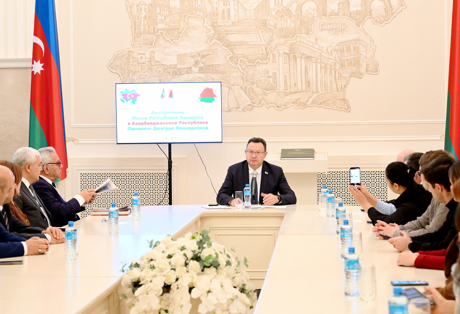 Belarusian ambassador to Azerbaijan meets with media representatives