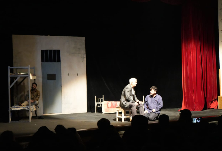 Qazax Dövlət Dram Teatrında "Simurq quşu" tamaşası nümayiş olunub VİDEO