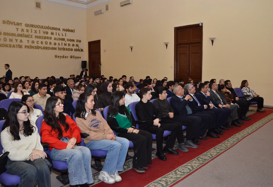 Fətəli xan Xoyskinin 150 illiyinə həsr olunan elmi konfrans keçirilib
