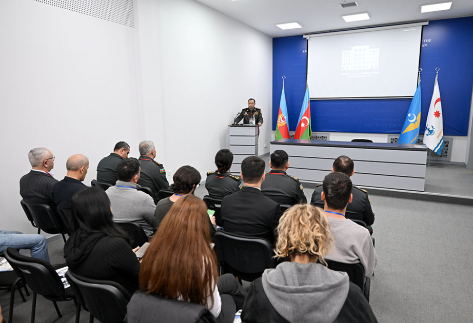 Azerbaijan Ministry of Defense hosts seminar with media representatives