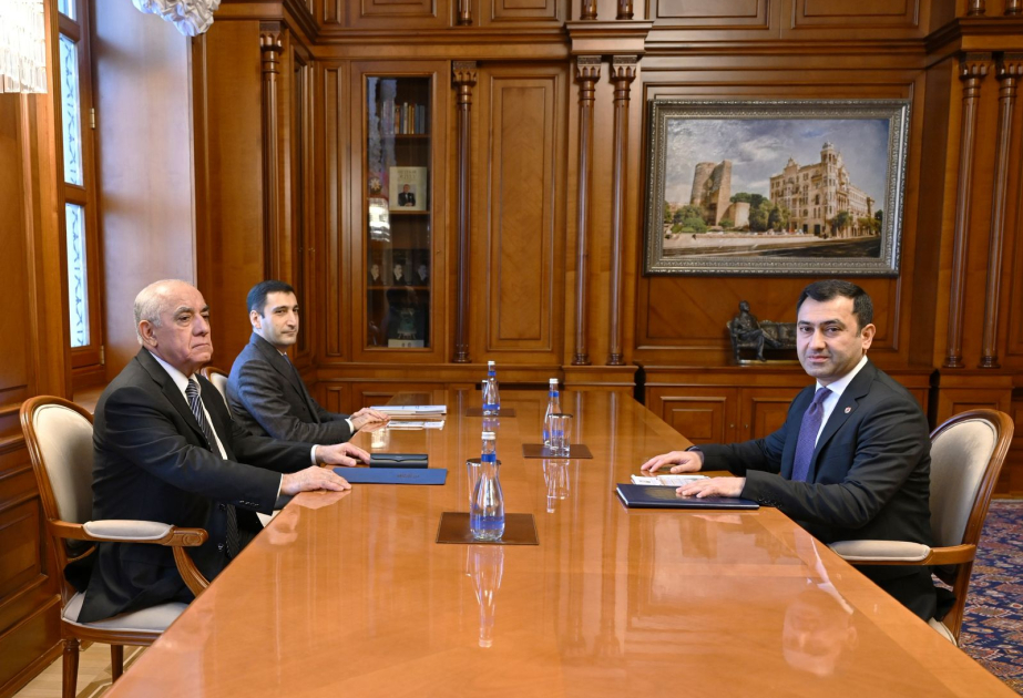 Premierminister Ali Asadov trifft Generalsekretär der Internationalen Zivilschutzorganisation zusammen