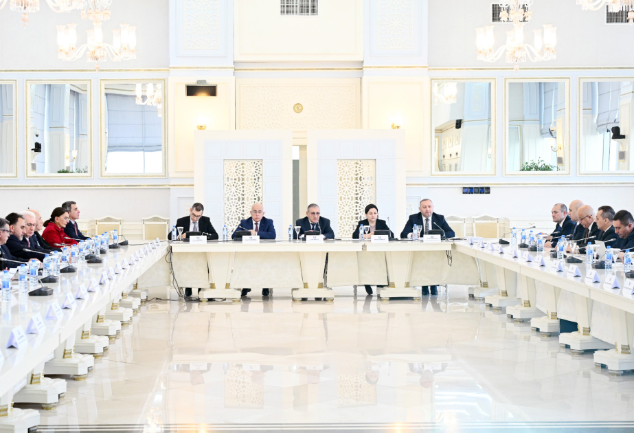 Milli Məclisdə “İxtisaslı kadr hazırlığı aqrar sektorun inkişafının əsasıdır” mövzusunda ictimai dinləmə keçirilib