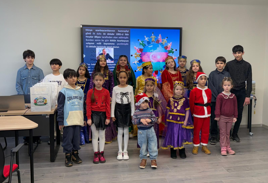 Moldova Azərbaycanlıları Konqresinin bazar günü məktəbində Dünya Azərbaycanlılarının Həmrəyliyi Gününə həsr olunmuş dərs keçirilib