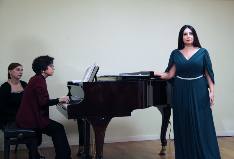 Klassik vokal musiqisi konserti keçirilib