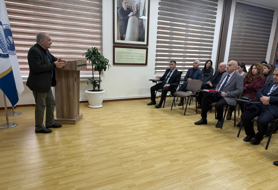 Türkiyənin Qars Qafqaz Universitetinin professoru BDU-da ustad dərsi keçib
