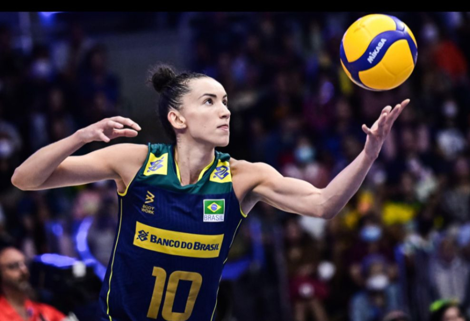 Club azerbaiyano negocia con estrella brasileña del voleibol -  EXCLUSIVO