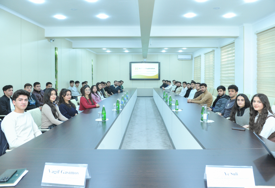 Chinese experts conduct master classes for Baku Engineering University students