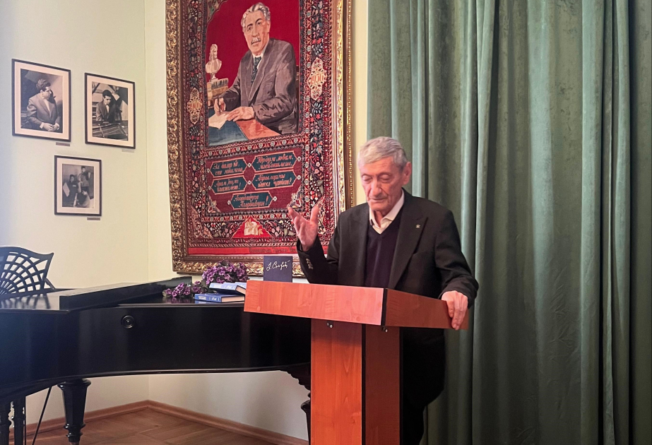 Xalq yazıçısı Yusif Səmədoğlunun 90 illiyi qeyd olunub
